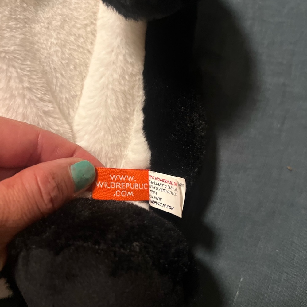 Black and White Stuffed Panda Backpack - Picture 5 of 5